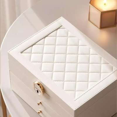 Boîte à bijoux à trois niveaux