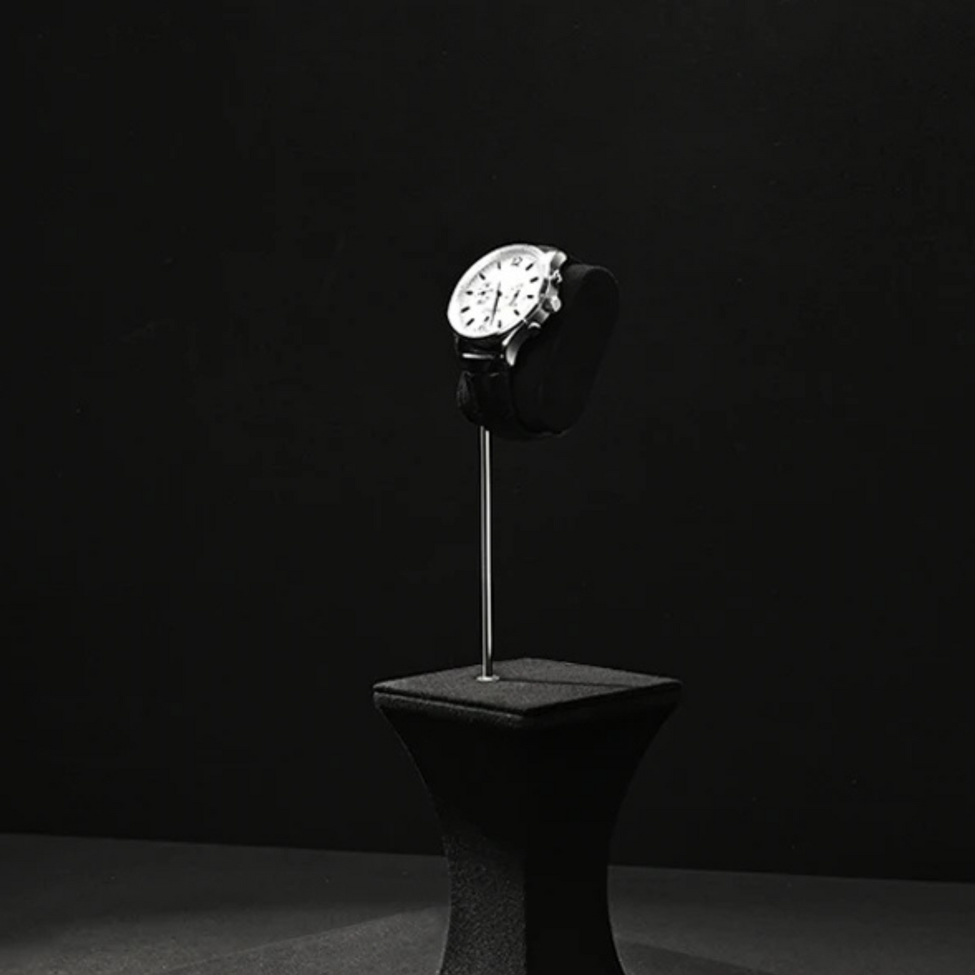 Présentoir de Montre sur Pied