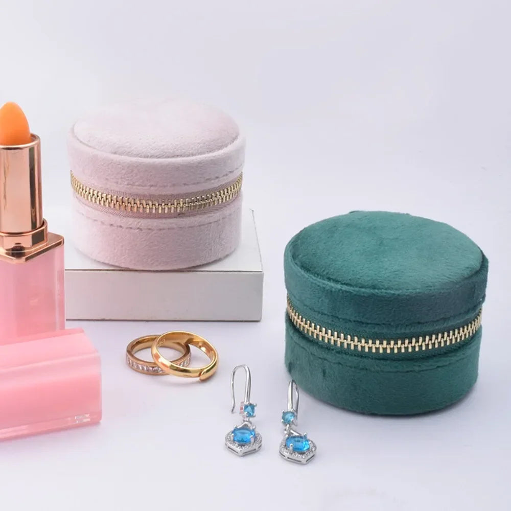 Boîte à bijoux ronde de poche en velours