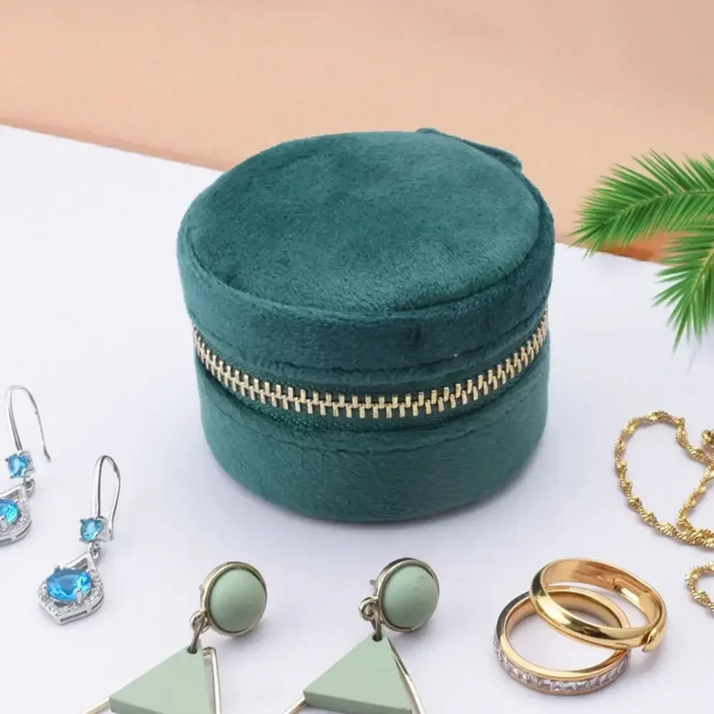 Boîte à bijoux ronde de poche en velours